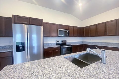 Villa ou maison à louer à Lake Wales, Floride: 4 chambres, 168.25 m2 № 1915791 - photo 8