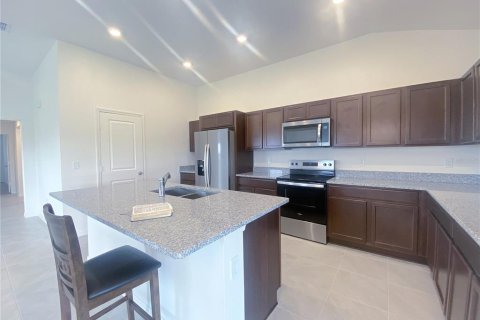 Villa ou maison à louer à Lake Wales, Floride: 4 chambres, 168.25 m2 № 1915791 - photo 7