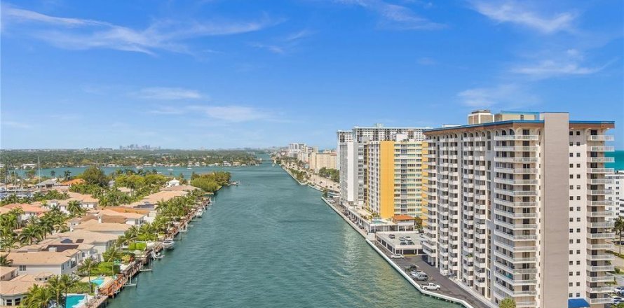 Condo à Hollywood, Floride, 1 chambre  № 947990