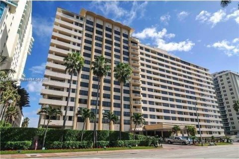 Condo in Boca Raton, Florida, 2 bedrooms  № 1806129 - photo 3