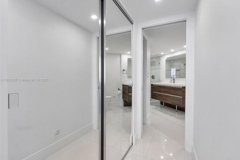 Condo in Boca Raton, Florida, 2 bedrooms  № 1806129 - photo 23