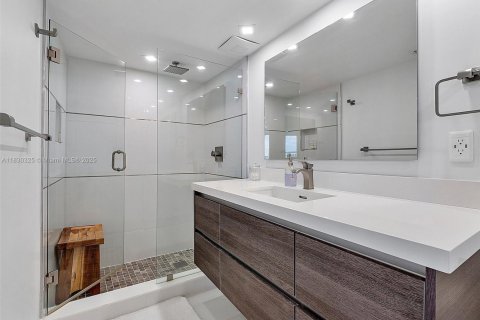 Condo in Boca Raton, Florida, 2 bedrooms  № 1806129 - photo 25
