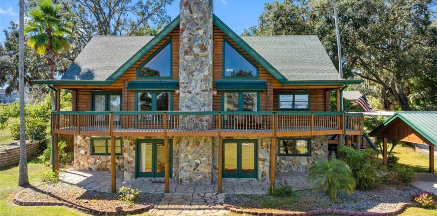 Casa en Thonotosassa, Florida 6 dormitorios, 392.7 m2 № 2117803