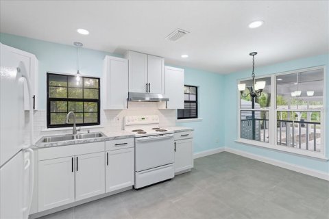 Villa ou maison à vendre à Hawthorne, Floride: 3 chambres, 93.65 m2 № 2142868 - photo 5