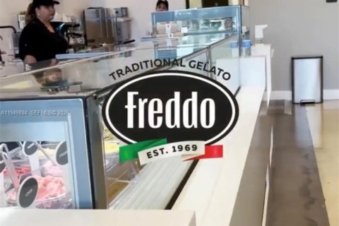 Купить коммерческую недвижимость в Пемброк-Пайнс, Флорида № 2005585 - фото 11