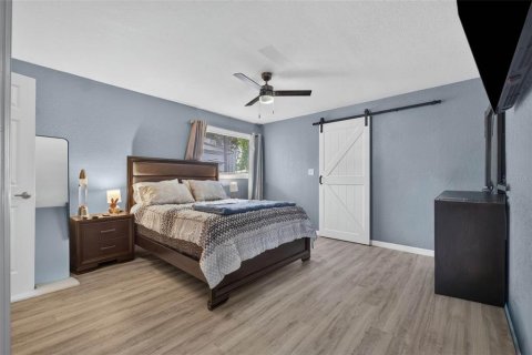 Villa ou maison à louer à Tampa, Floride: 2 chambres, 103.12 m2 № 2352430 - photo 19