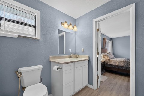 Villa ou maison à louer à Tampa, Floride: 2 chambres, 103.12 m2 № 2352430 - photo 23