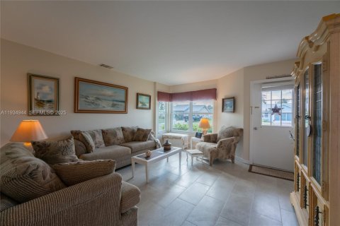 Villa ou maison à vendre à LaBelle, Floride: 1 chambre, 83.52 m2 № 1993115 - photo 10