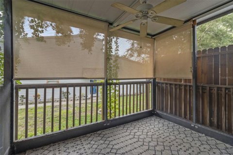 Townhouse in Pinellas Park, Florida 3 bedrooms, 150.5 sq.m. № 1846967 - photo 14