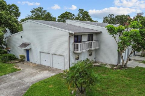 Townhouse in Pinellas Park, Florida 3 bedrooms, 150.5 sq.m. № 1846967 - photo 2