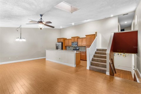 Townhouse in Pinellas Park, Florida 3 bedrooms, 150.5 sq.m. № 1846967 - photo 6