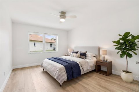 House in Palm Harbor, Florida 2 bedrooms, 123.75 sq.m. № 2203781 - photo 6
