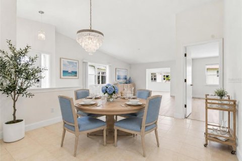 House in Palm Harbor, Florida 2 bedrooms, 123.75 sq.m. № 2203781 - photo 8