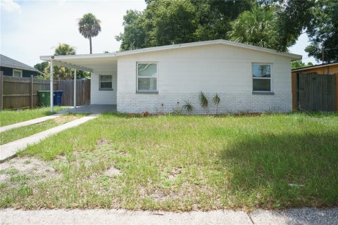 Villa ou maison à Tampa, Floride 4 chambres, 125.33 m2 № 2321262