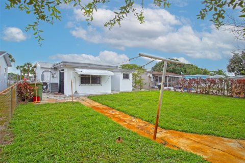 Casa en venta en Fort Lauderdale, Florida, 3 dormitorios, 99.22 m2 № 1809507 - foto 7