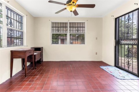 Casa en venta en Fort Lauderdale, Florida, 3 dormitorios, 99.22 m2 № 1809507 - foto 17