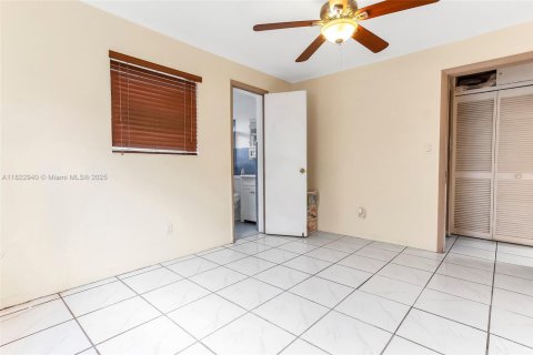 Casa en venta en Fort Lauderdale, Florida, 3 dormitorios, 99.22 m2 № 1809507 - foto 26