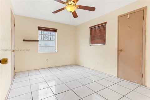 Casa en venta en Fort Lauderdale, Florida, 3 dormitorios, 99.22 m2 № 1809507 - foto 23
