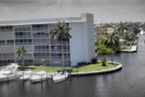 Condo in Deerfield Beach, Florida, 2 bedrooms  № 2387920 - photo 29