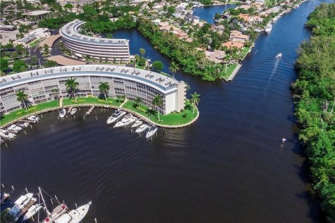 Condo in Deerfield Beach, Florida, 2 bedrooms  № 2387920 - photo 18