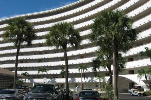 Condo in Deerfield Beach, Florida, 2 bedrooms  № 2387920 - photo 23