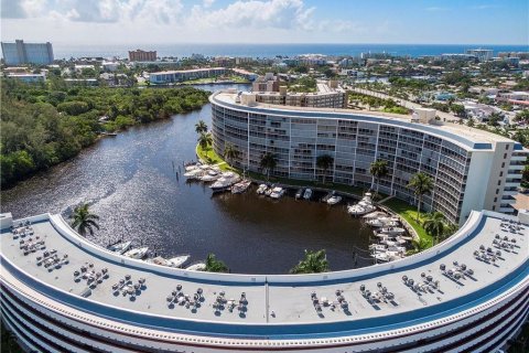 Condo in Deerfield Beach, Florida, 2 bedrooms  № 2387920 - photo 17