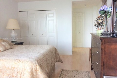 Copropriété à vendre à Weston, Floride: 2 chambres, 118.26 m2 № 1987458 - photo 15