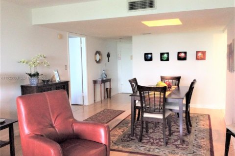 Copropriété à vendre à Weston, Floride: 2 chambres, 118.26 m2 № 1987458 - photo 10