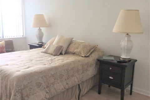 Copropriété à vendre à Weston, Floride: 2 chambres, 118.26 m2 № 1987458 - photo 14