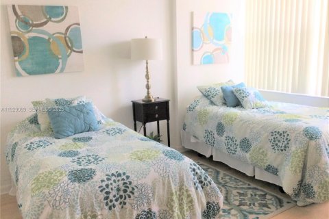 Copropriété à vendre à Weston, Floride: 2 chambres, 118.26 m2 № 1987458 - photo 19