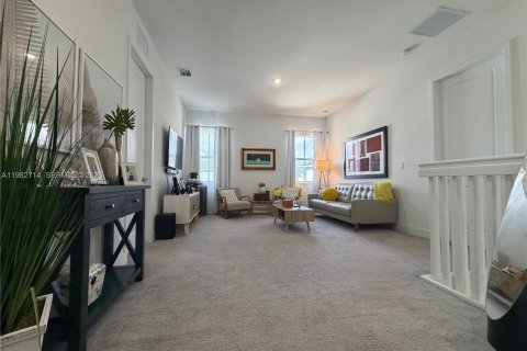 Villa ou maison à vendre à Miami, Floride: 5 chambres, 269.23 m2 № 2080484 - photo 6