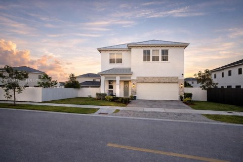 Villa ou maison à Miami, Floride 5 chambres, 269.23 m2 № 2080484