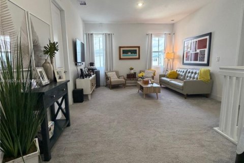 Villa ou maison à vendre à Miami, Floride: 5 chambres, 269.23 m2 № 2080484 - photo 7