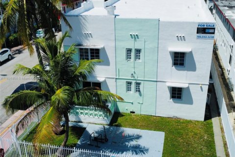 Immobilier commercial à vendre à Miami Beach, Floride: 748.05 m2 № 1811667 - photo 1
