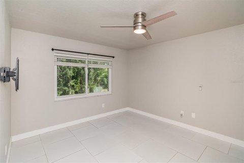 Condo in Punta Gorda, Florida, 2 bedrooms № 2103037 - photo 11