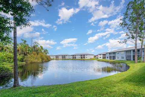 Condo in Punta Gorda, Florida, 2 bedrooms № 2103037 - photo 22