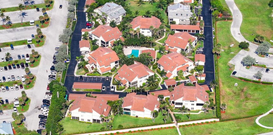 Immobilier commercial à Jupiter, Floride 3 chambres, 157.93 m2 № 1207290