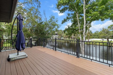 House in Homosassa, Florida 4 bedrooms, 246.1 sq.m. № 1778788 - photo 25