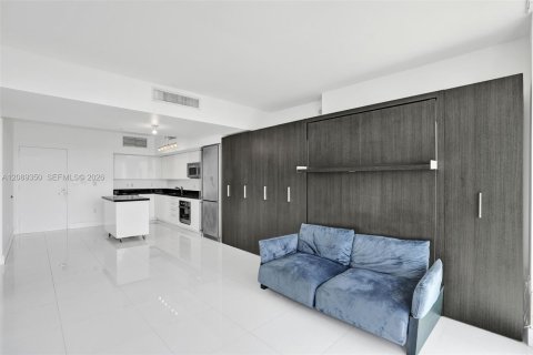 Copropriété à louer à Miami, Floride: 1 chambre, 70.98 m2 № 2386903 - photo 10