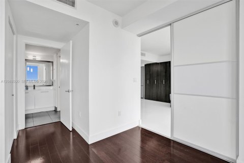 Copropriété à louer à Miami, Floride: 1 chambre, 70.98 m2 № 2386903 - photo 16