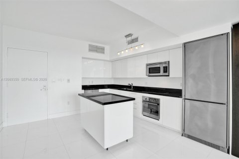 Copropriété à louer à Miami, Floride: 1 chambre, 70.98 m2 № 2386903 - photo 3