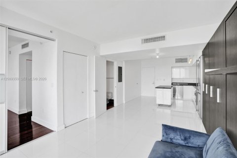 Copropriété à louer à Miami, Floride: 1 chambre, 70.98 m2 № 2386903 - photo 9