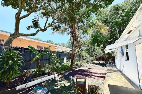 Immobilier commercial à louer à Miami, Floride: 1 chambre, 30.19 m2 № 2393197 - photo 5