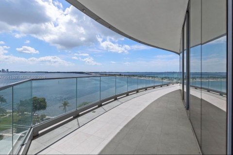 Copropriété à louer à Miami, Floride: 2 chambres, 102.38 m2 № 2328747 - photo 2