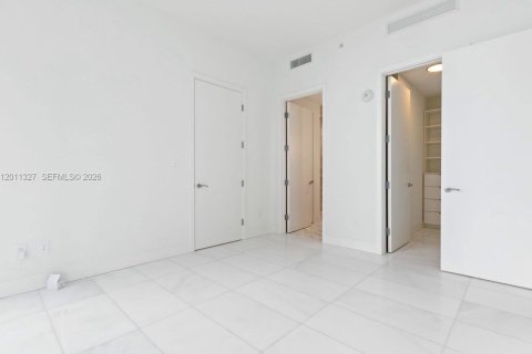 Copropriété à louer à Miami, Floride: 2 chambres, 102.38 m2 № 2328747 - photo 11