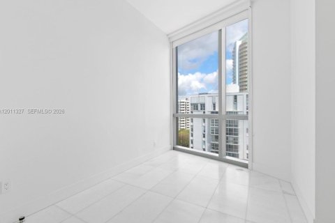 Copropriété à louer à Miami, Floride: 2 chambres, 102.38 m2 № 2328747 - photo 14