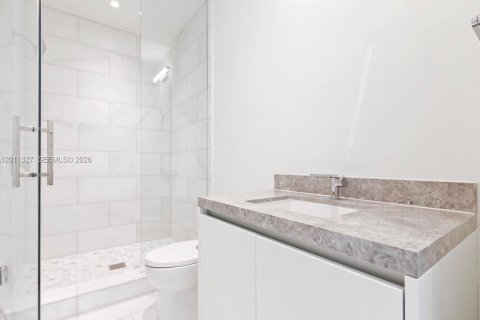 Copropriété à louer à Miami, Floride: 2 chambres, 102.38 m2 № 2328747 - photo 16