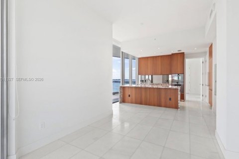 Copropriété à louer à Miami, Floride: 2 chambres, 102.38 m2 № 2328747 - photo 3
