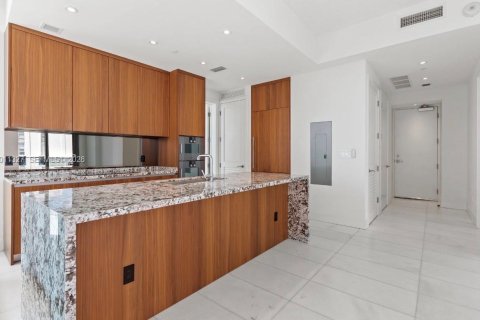 Copropriété à louer à Miami, Floride: 2 chambres, 102.38 m2 № 2328747 - photo 6