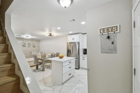 Townhouse in Tampa, Florida 2 bedrooms, 96.34 sq.m. № 1744257 - photo 27